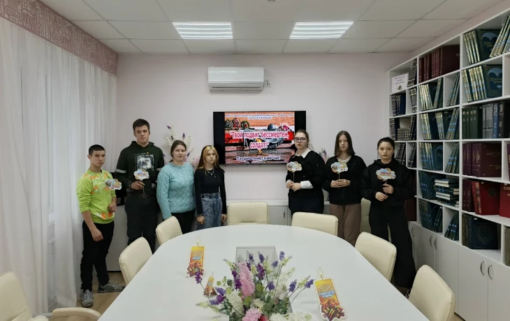 Патриотический час «Твой подвиг бессмертен, солдат! " Патриотический час «Твой подвиг бессмертен, солдат! "